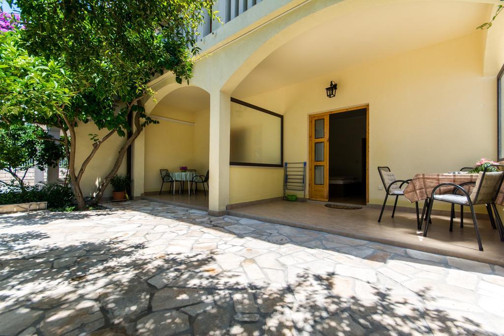Apartments Siljug Кавтат Стая снимка